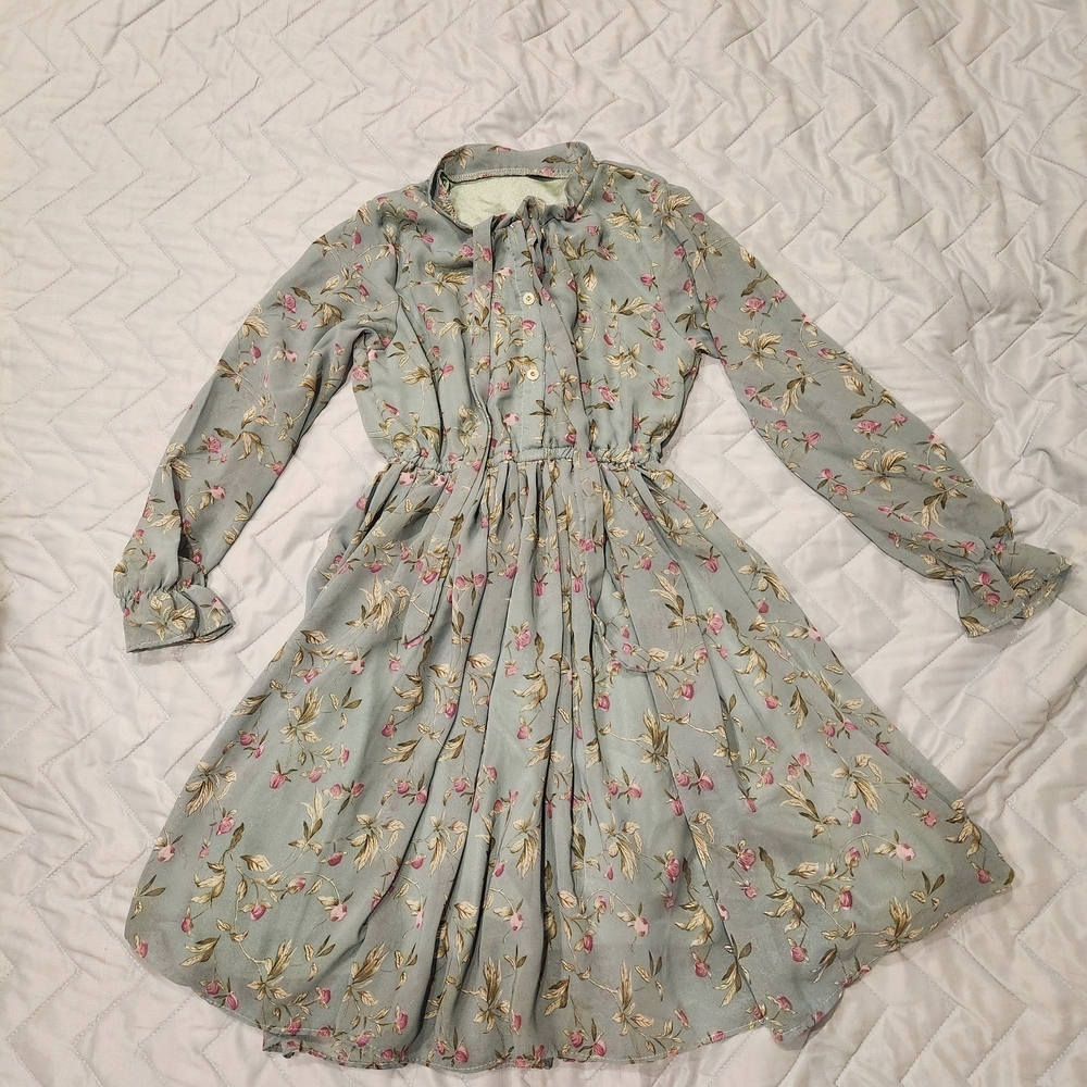 Floral Kids Dress in Sage Green Sz10
